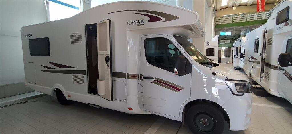 KAYAK-95-PLUS-Autocaravana-Nueva-2020-4